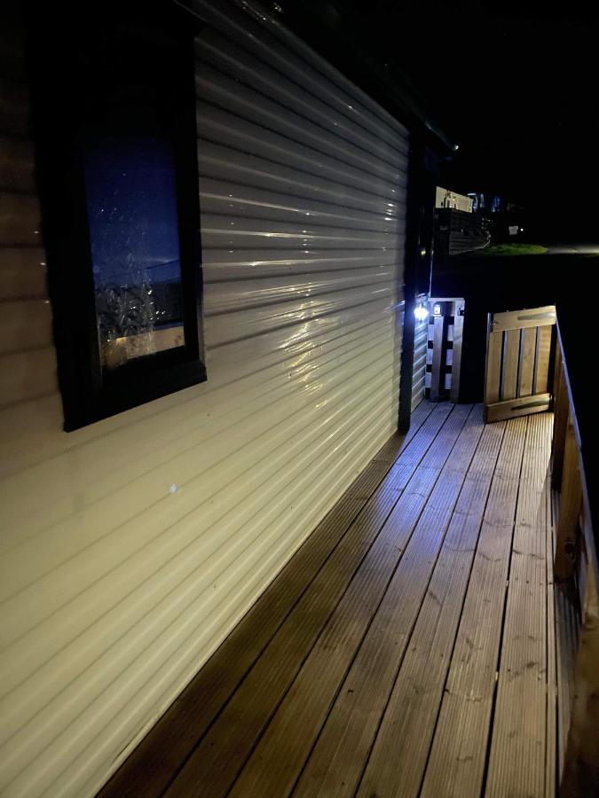 Caravan Rabbit House No 81 At Three Lochs Holiday Park Newton Stewart Exterior photo