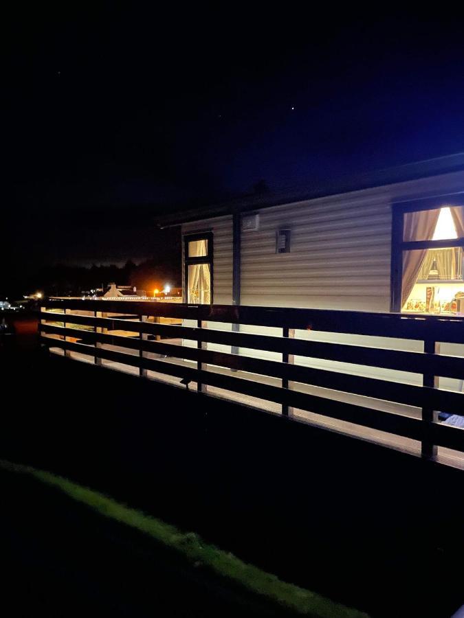 Caravan Rabbit House No 81 At Three Lochs Holiday Park Newton Stewart Exterior photo