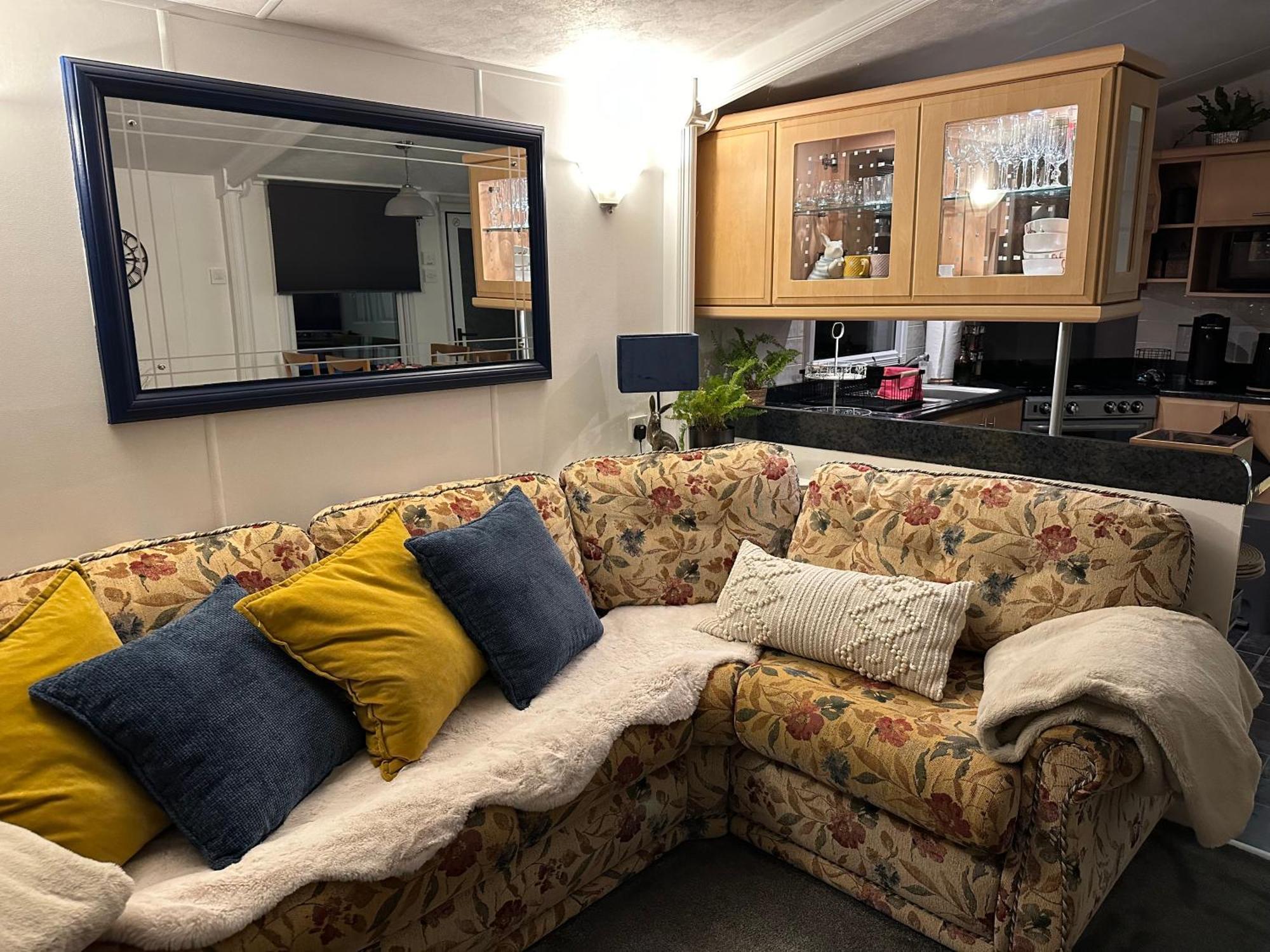 Caravan Rabbit House No 81 At Three Lochs Holiday Park Newton Stewart Exterior photo